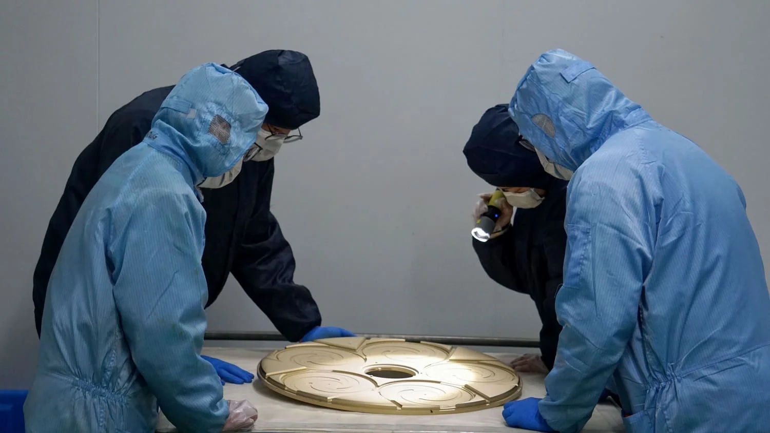 Tere tulemast klientidele, kes külastavad Veteksemiconi SIC -katte/ TAC -katte- ja epitaxy protsessitehast