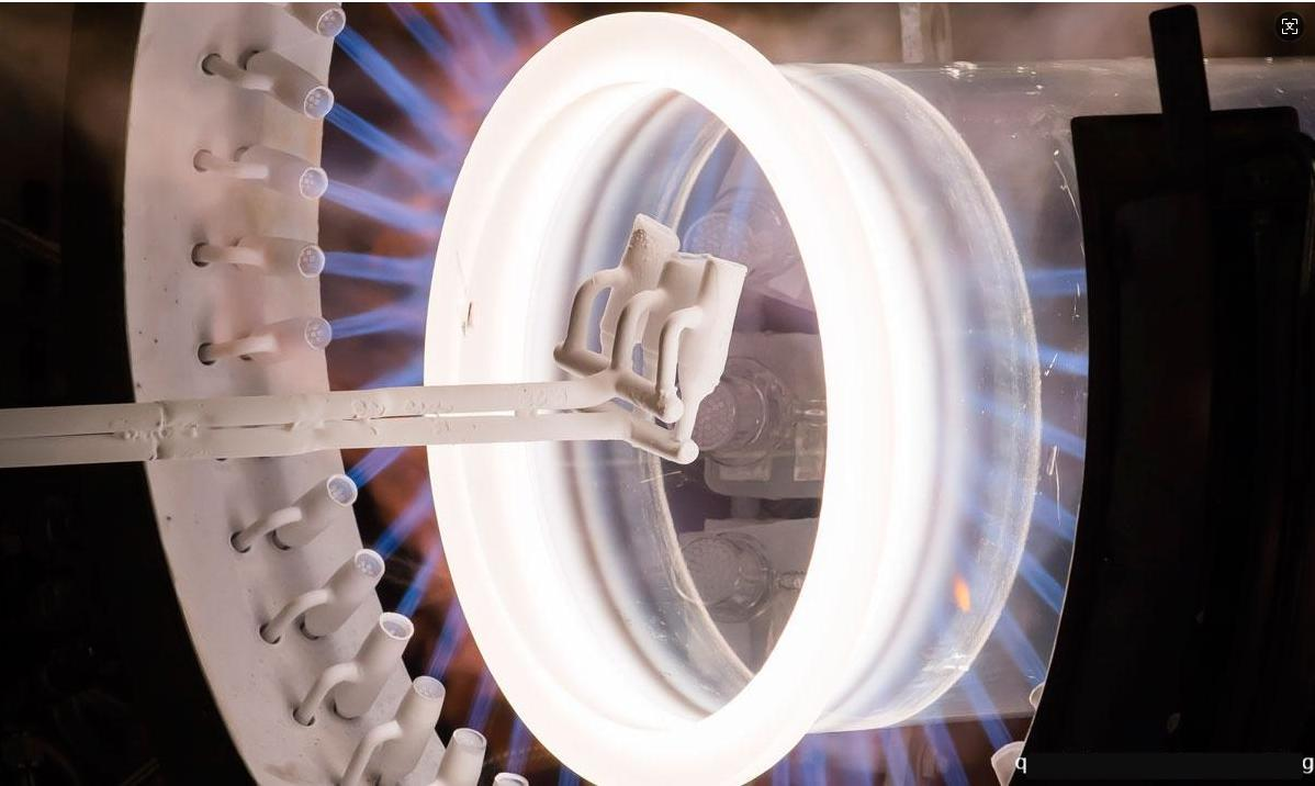 Millised on kvartsi mitmekesised rakendused pooljuhtide tootmises?