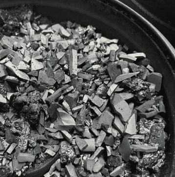 Nähtamatu kitsaskoht ränikarbiidi kasvus: miks 7N CVD lahtise ränidioksiidi tooraine asendab traditsioonilist pulbrit